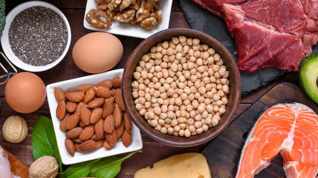 Proteinmangel: Diese Anzeichen deuten auf zu wenig Eiweiss hin
