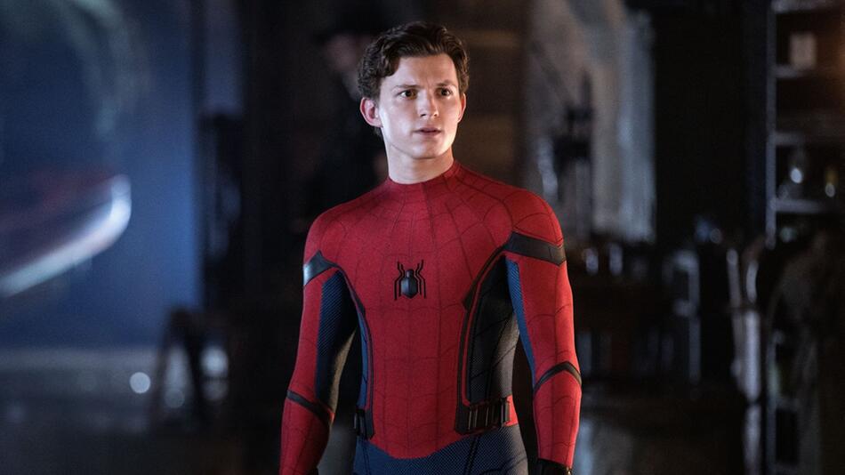 Tom Holland dreht derzeit in Grossbritannien seinen vierten Spider-Man-Film. Nun muss er jedoch ...