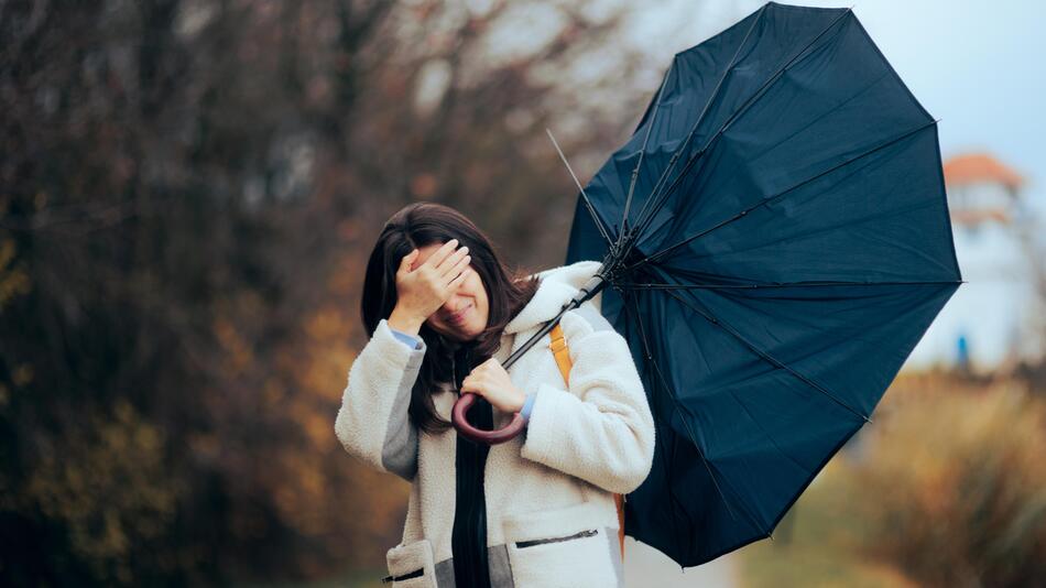 Kaputter Regenschirm