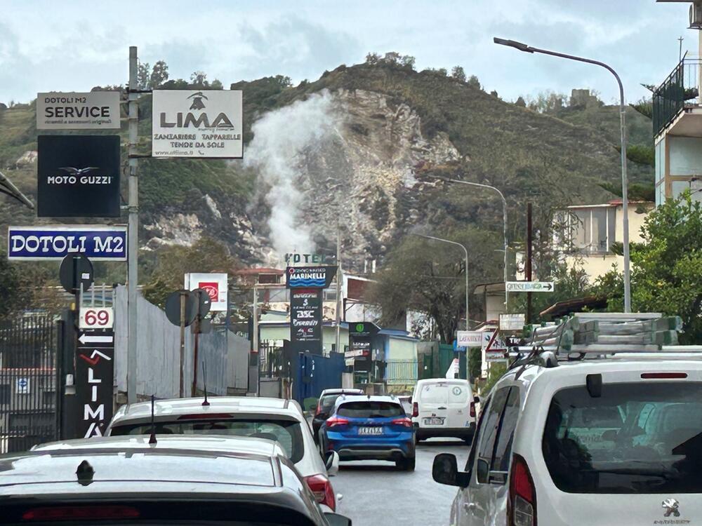 Die Angst spielt mit - Neapel in Sorge vor Supervulkan