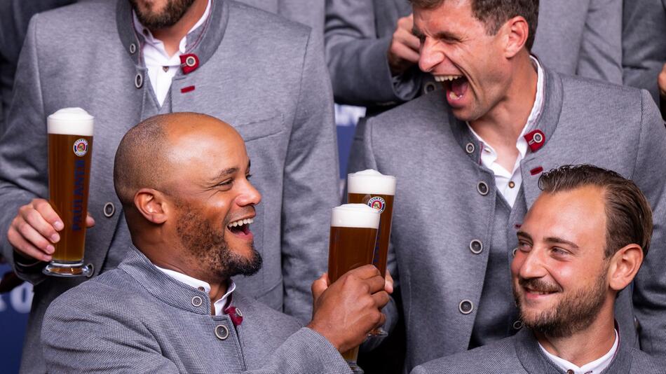 Paulaner Lederhosen-Shooting beim FC Bayern