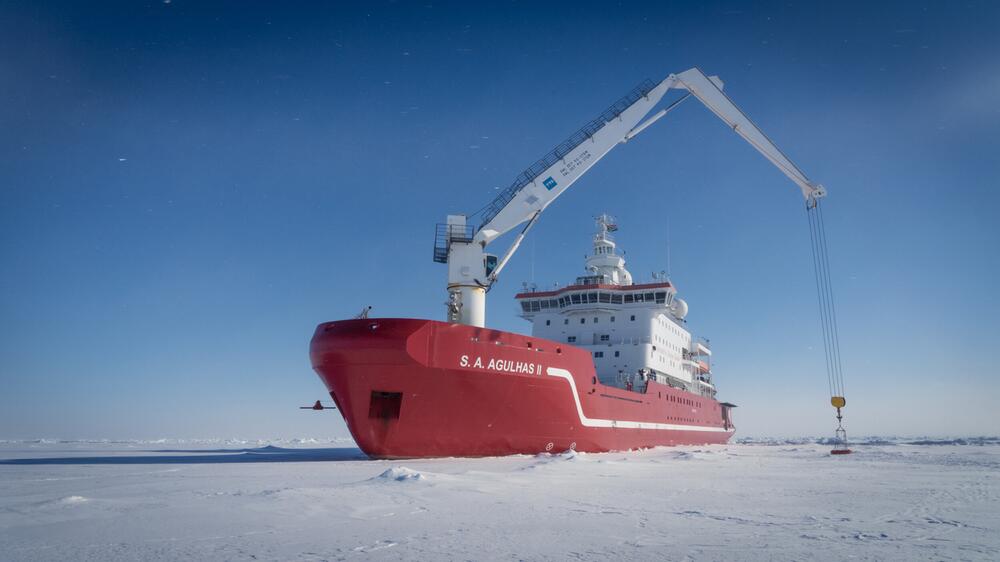 S.A. Agulhas II Schiff