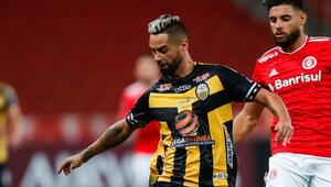 Trauert um seine Frau und seine beiden Kinder: Fussball-Profi Lucas Trejo.