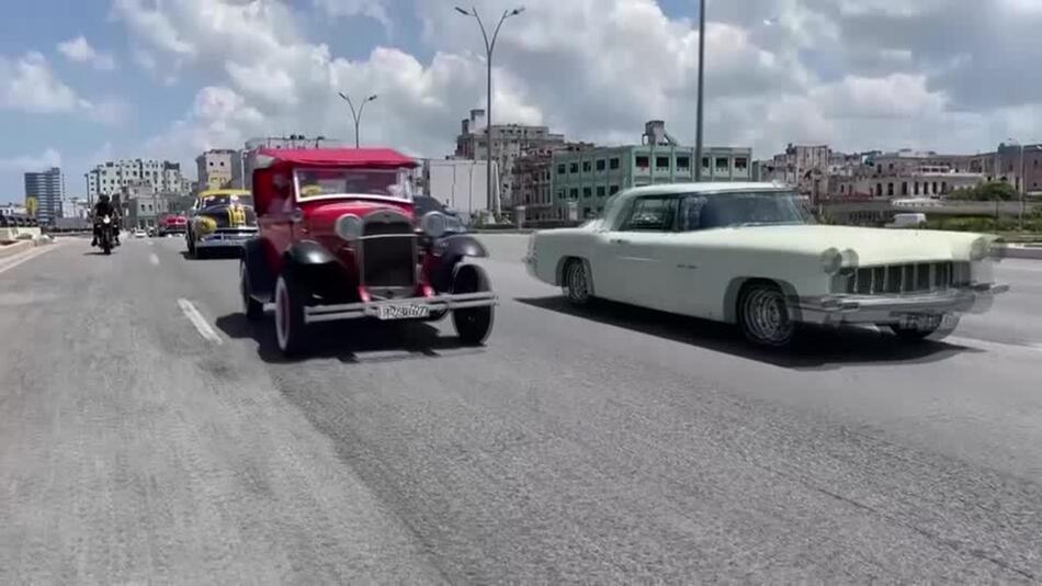 Wo Museumsstücke zum Alltag gehören: Oldtimer-Wettbewerb in Kuba