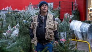 Bjarne Mädel in der Titelrolle der Weihnachtskomödie "Prange - Man ist ja Nachbar".