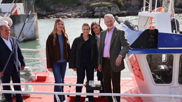 Spanische  Königsfamilie besucht Llanes