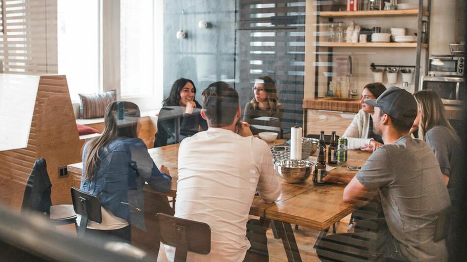 Büro lüften: Wann und vor allem wie lange?