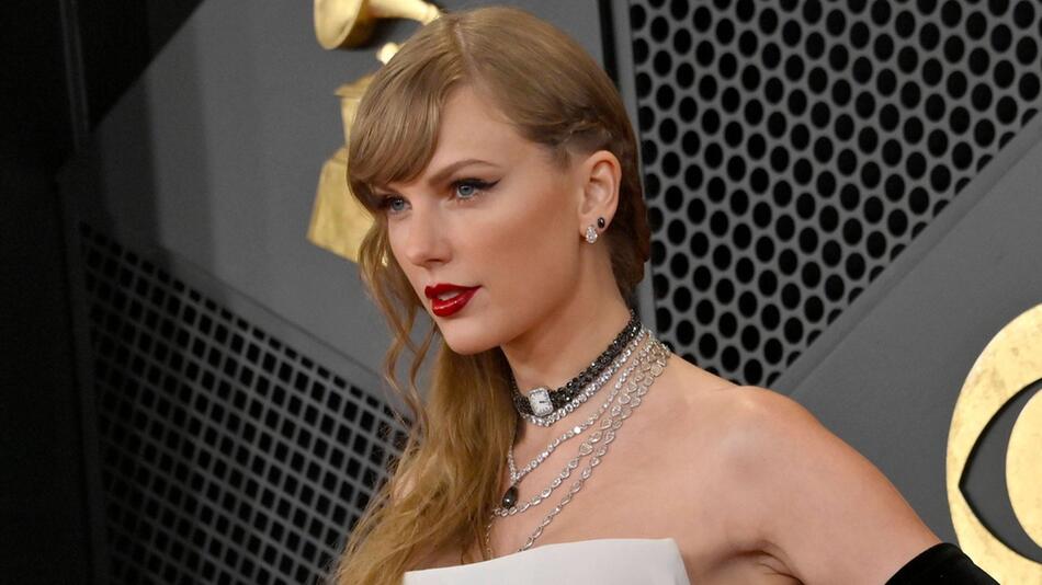 Taylor Swift liess es sich nicht nehmen, direkt nach ihren Singapur-Konzerten an der Oscar-Party ...