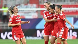 DFB-Supercup - Bayern München - VfL Wolfsburg