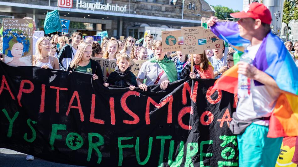 Climate demonstration Fridays for Future - Aachen