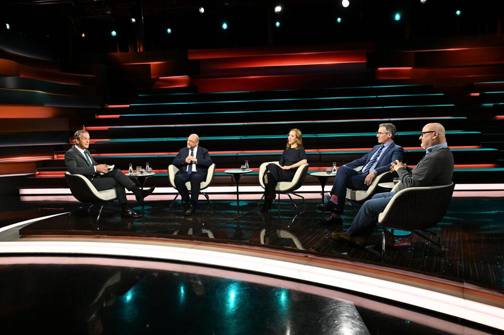 Markus Lanz, Martin Schulz, Alice Bota, Daniel Friedrich Sturm, Ulf Röller