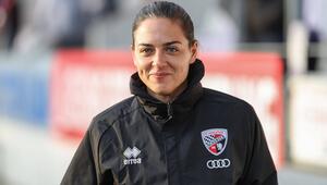 Sabrina Wittmann trainiert seit Mai 2024 den FC Ingolstadt 04.