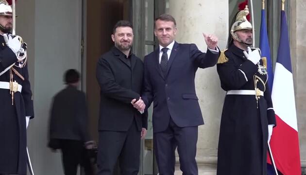 Selenskyj sieht noch schwierige Fragen ungelöst