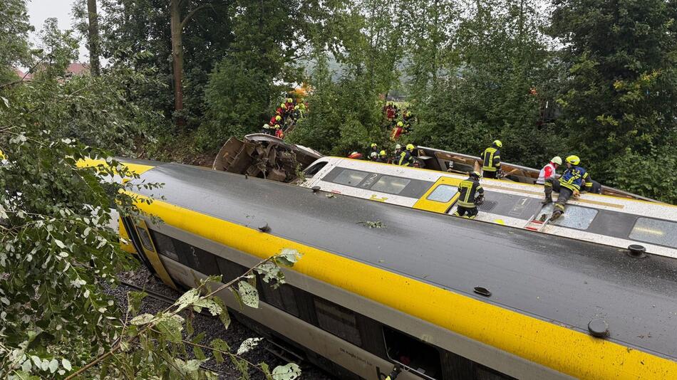 Personenzug entgleist in Oberschwaben
