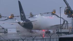 Heftiger Schneefall legt Verkehr im Westen Deutschlands lahm