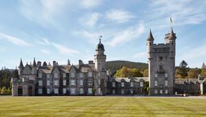 Auf Schloss Balmoral machen die Royals Sommerurlaub.