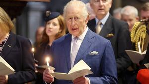 König Charles beim Adventsgottesdienst in der Westminster Abbey Anfang Dezember.