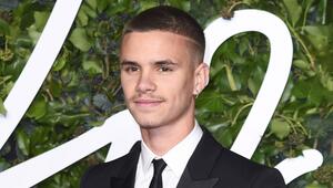 Romeo Beckham ist der mittlere der drei Beckham-Söhne. Schwester Harper ist das Nesthäkchen der ...